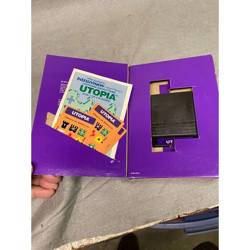 VTG LOT OF 5 INTELLIVISION GAMES UTOPIA, SNAFU, ASTROSMASH, VECTRON, STAR STRIKE
